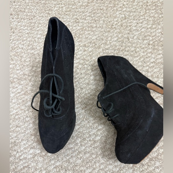 Dolce Vita back heels boots lace up suede booties size 8 - Picture 1 of 11